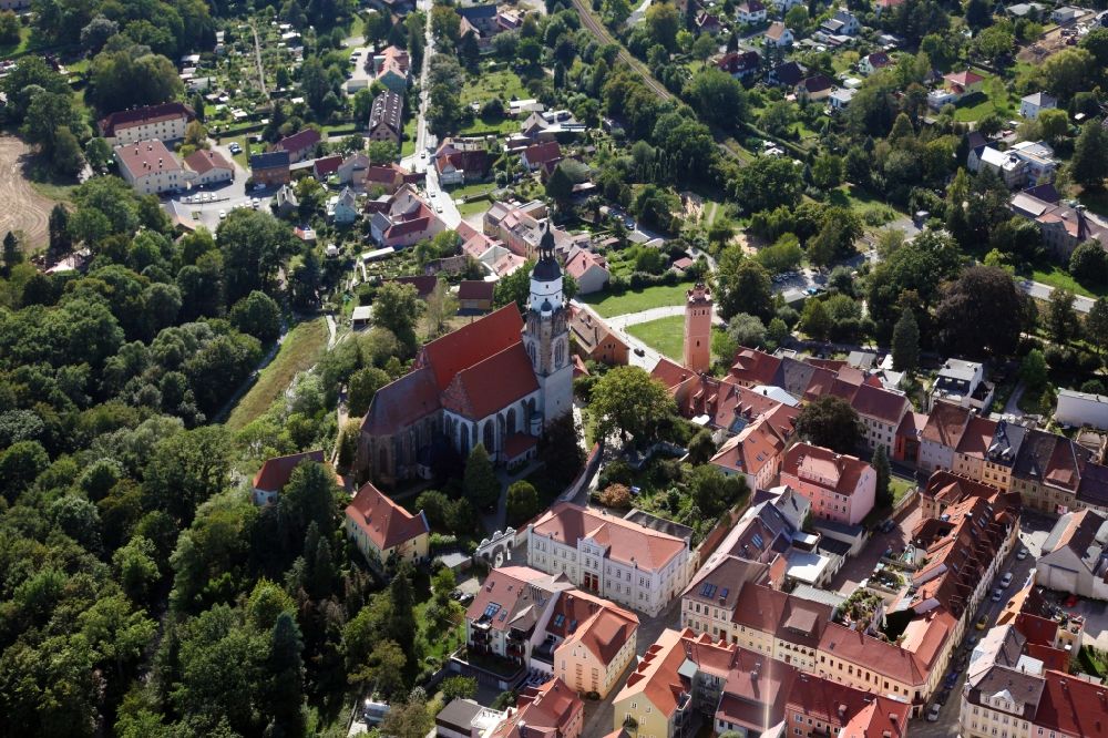 Aerial photograph Kamenz - Church building in Sonkt Marien ond the Rote Turm Old Town- center of downtown in Kamenz in the state Saxony, Germany