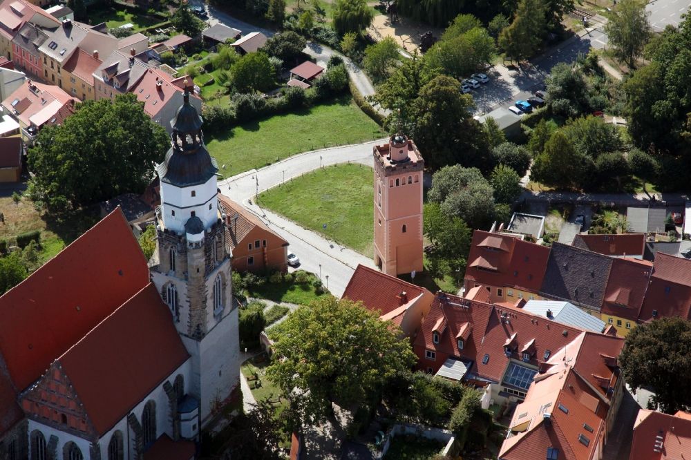 Kamenz from the bird's eye view: Church building in Sonkt Marien ond the Rote Turm Old Town- center of downtown in Kamenz in the state Saxony, Germany