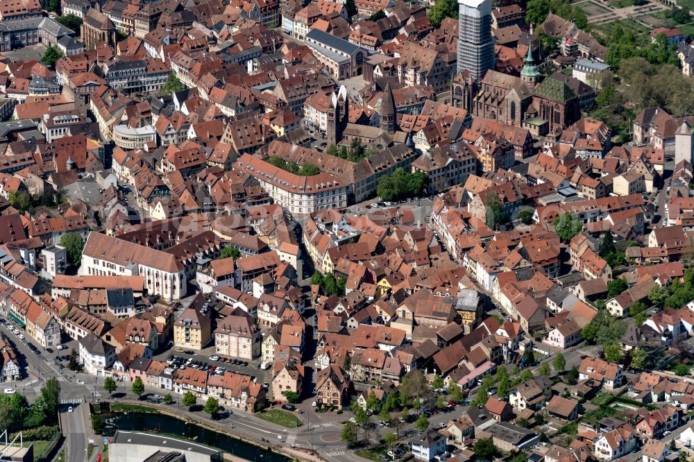 Selestat from the bird's eye view: Church building in Old Town- center of downtown in Selestat in Grand Est, France