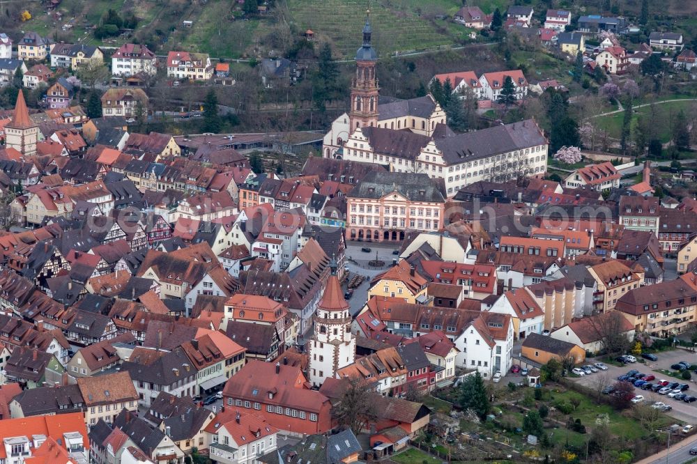 Aerial image Gengenbach - Church building in of Stadtkirche Sankt Marien hinter dem Rathaus Old Town- center of downtown in Gengenbach in the state Baden-Wuerttemberg, Germany