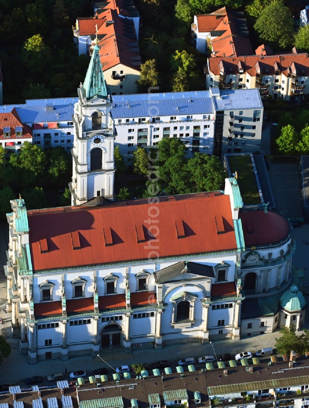 Aerial image München - Church building of the Stadtpfarrkirche St. Margaret on Margaretenplatz in the district Sendling in Munich in the state Bavaria, Germany