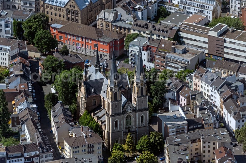 Bonn from above - Church building Stiftskirche Sankt Johannes Baptist and Petrus on the Stiftsgasse in the district Zentrum in Bonn in the state North Rhine-Westphalia, Germany