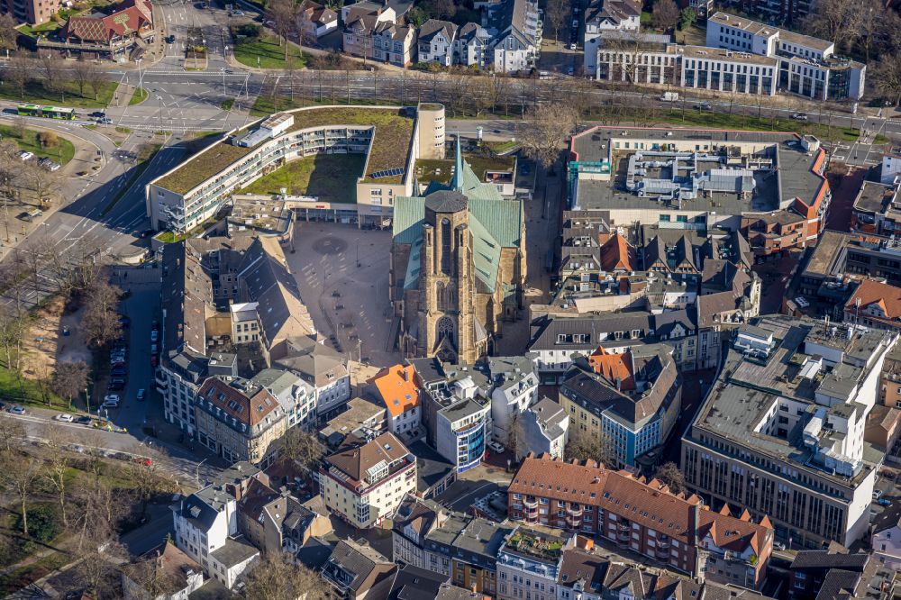 Aerial photograph Gelsenkirchen - Church building St. Urbanus on place Sankt-Urbanus-Kirchplatz in the district Buer in Gelsenkirchen at Ruhrgebiet in the state North Rhine-Westphalia, Germany