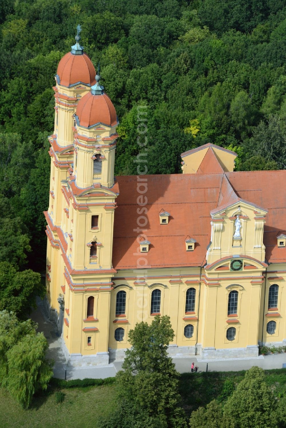 Aerial photograph Ellwangen (Jagst) - Church building Wallfahrtskirche Schoenenberg in Ellwangen (Jagst) in the state Baden-Wuerttemberg