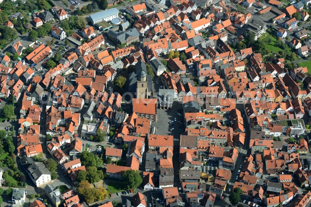 Aerial photograph Alsfeld - Church building in Walpurgiskirche Old Town- center of downtown in Alsfeld in the state Hesse