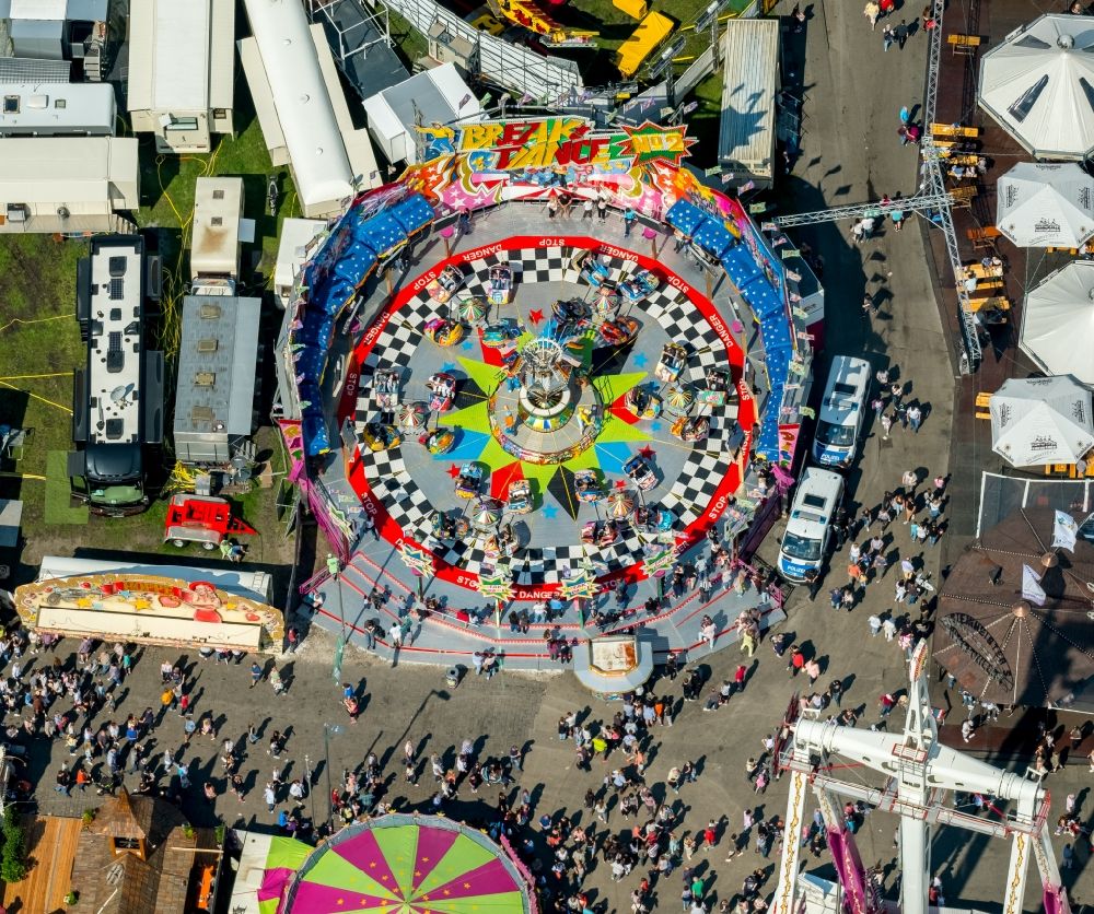 Aerial photograph Herne - Fair - event location at festival Cranger Kirmes in the district Cranger in Herne in the state North Rhine-Westphalia, Germany