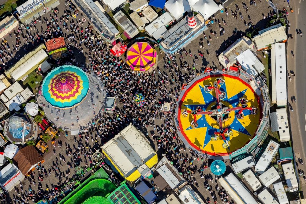 Aerial photograph Herne - Fair - event location at festival Cranger Kirmes in the district Cranger in Herne in the state North Rhine-Westphalia, Germany