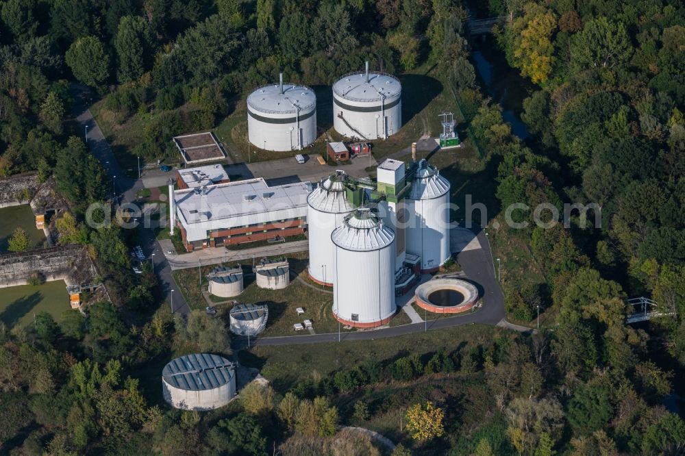 Aerial image Leipzig - Sewage works Basin and purification steps for waste water treatment and digestion tower of the sewage works Rosental in Leipzig in the state Saxony, Germany