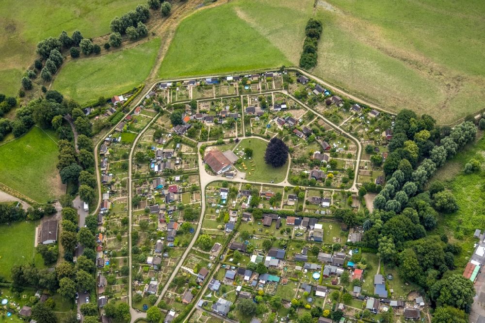 Aerial image Schwerte - Allotment gardens and cottage settlement Im Reiche of Wassers in the district Villigst in Schwerte at Ruhrgebiet in the state North Rhine-Westphalia, Germany