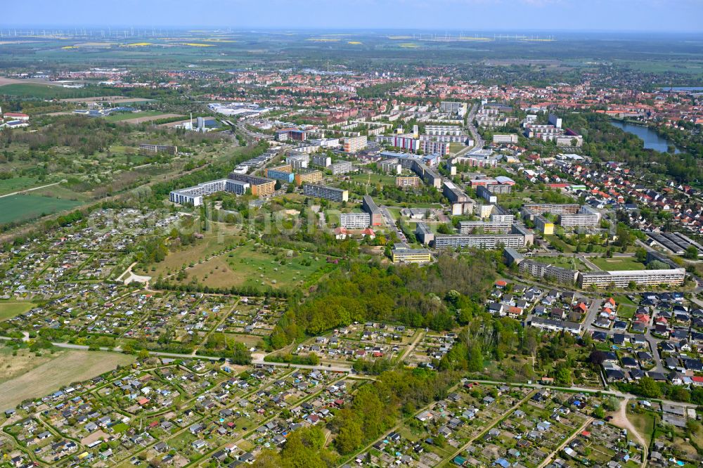 Aerial image Hansestadt Stendal - Allotment gardens and cottage settlement on Uenglinger Weg in Hansestadt Stendal in the state Saxony-Anhalt, Germany