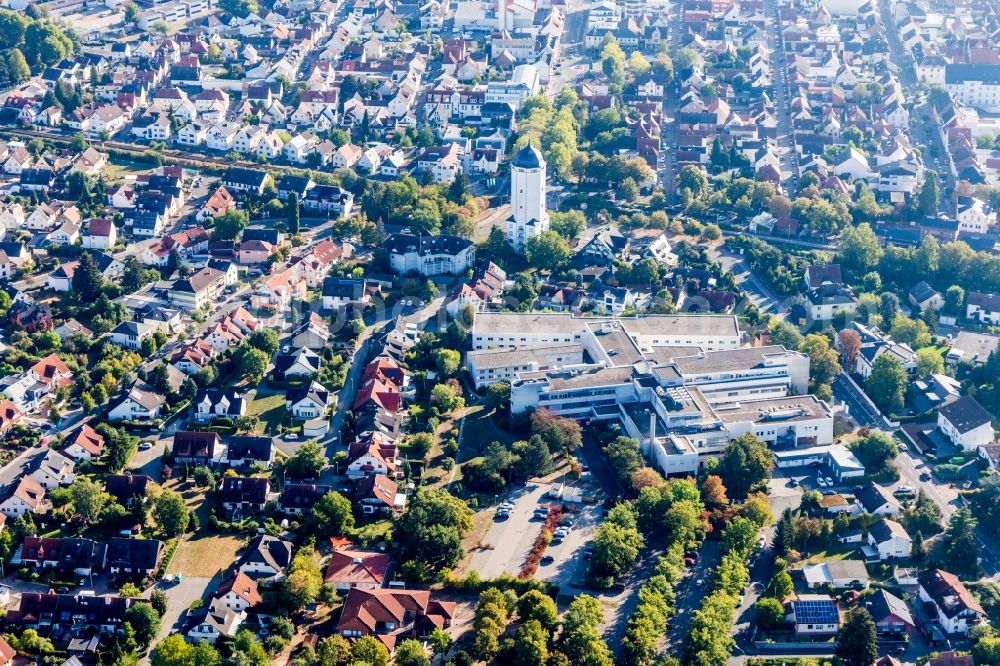 Aerial image Seligenstadt - Hospital grounds of the Asklepios Klinik Langen-Seligenstadt Klinik fuer Akutgeriatrie and Geriatrische Fruehrehabilitation in Seligenstadt in the state Hesse, Germany