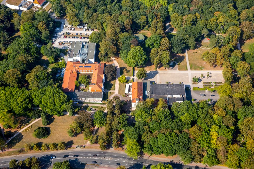 Aerial image Hamm - Hospital grounds of the hospital Competence Center for Outpatient Pain Medicine in the Clinic for Manual Therapy on the street Ostenallee in the district Norddinker in Hamm in the state North Rhine-Westphalia, Germany