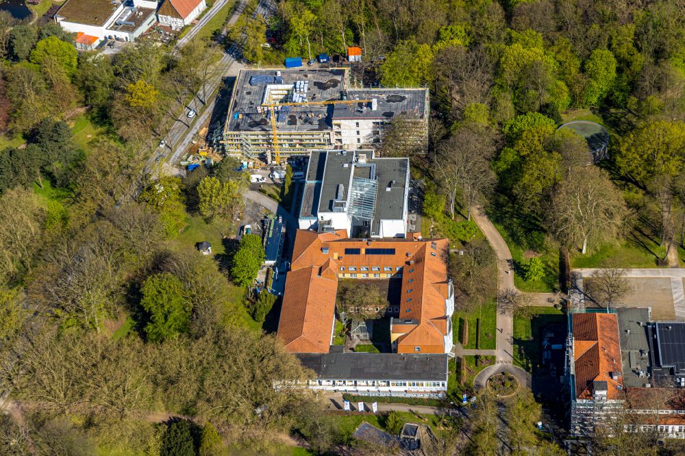 Aerial image Hamm - Hospital grounds of the hospital Competence Center for Outpatient Pain Medicine in the Clinic for Manual Therapy on the street Ostenallee on street Ostenallee in the district Norddinker in Hamm in the state North Rhine-Westphalia, Germany