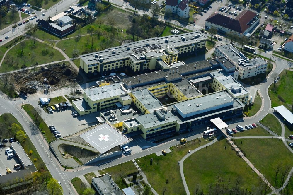 Aerial image Schwedt/Oder - Hospital grounds of the Clinic Asklepios Klinikum Uckermark GmbH in Schwedt/Oder in the state Brandenburg, Germany