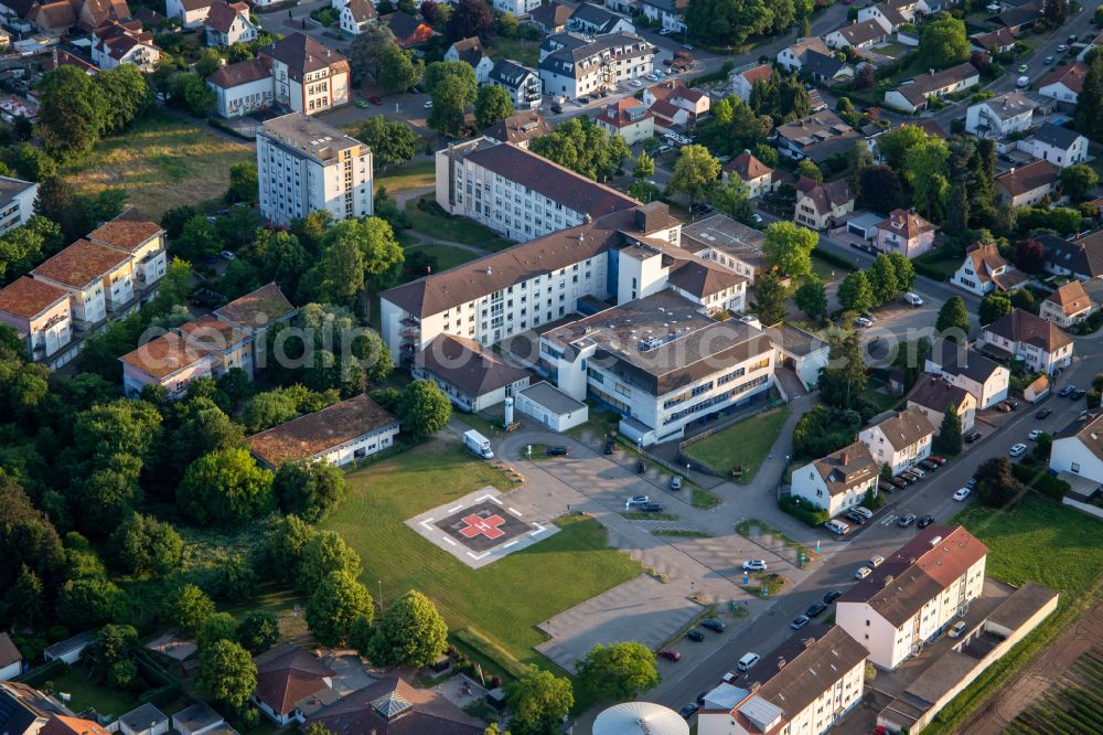 Kandel from above - Hospital grounds of the Clinic Asklepios Suedpfalzkliniken in Kandel in the state Rhineland-Palatinate, Germany