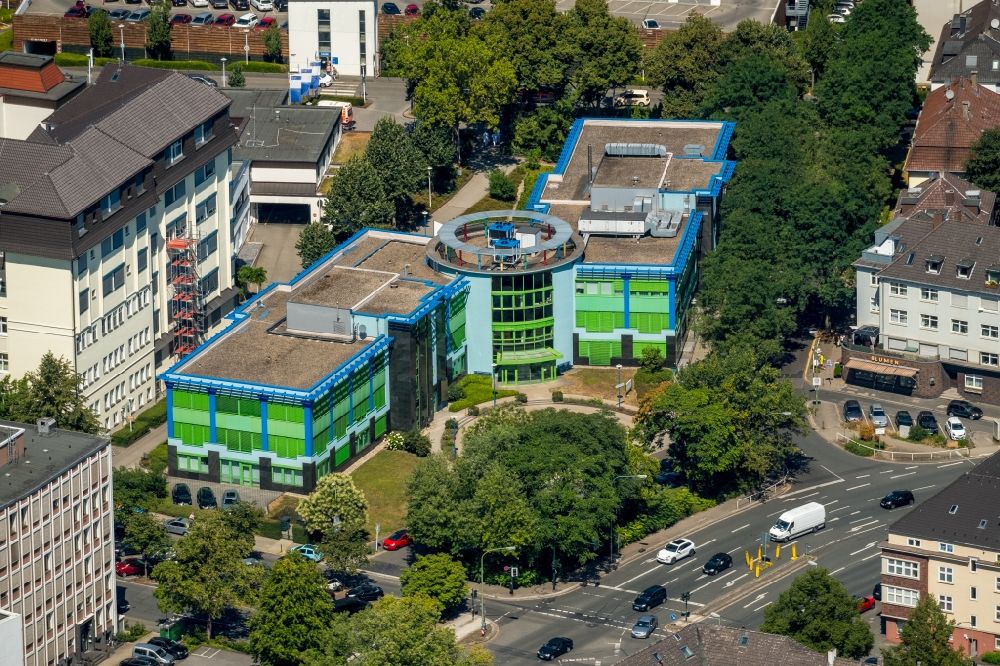 Aerial image Essen - Hospital grounds of the Clinic Elisabeth-Krankenhaus Essen on Klara-Kopp-Weg in Essen in the state North Rhine-Westphalia, Germany