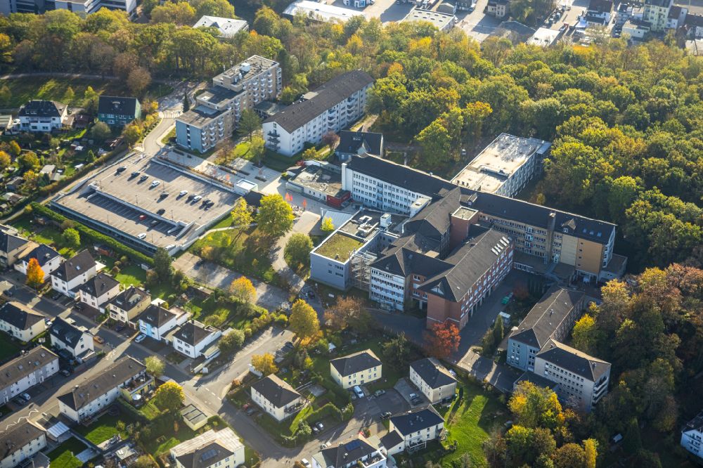 Aerial photograph Hagen - Hospital grounds of the Clinic Evangelisches Krankenhaus Hagen-Haspe on Brusebrinkstrasse in Hagen at Ruhrgebiet in the state North Rhine-Westphalia, Germany