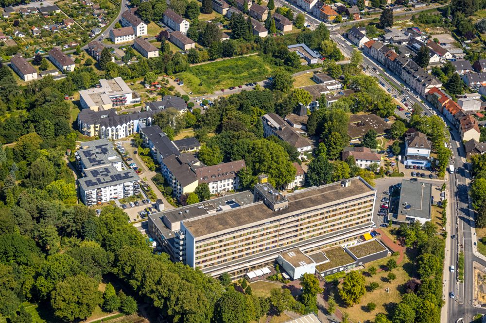 Witten from the bird's eye view: Hospital grounds of the Clinic Evangelisches Krankenhaus Witten on Pferdebachstrasse in Witten in the state North Rhine-Westphalia, Germany