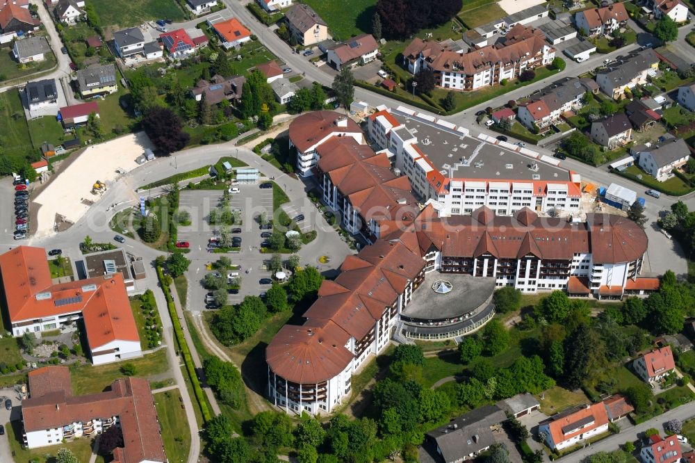 Aerial image Ichenhausen - Hospital grounds of the Clinic Fachklinik Ichenhausen on Krumbacher Strasse in Ichenhausen in the state Bavaria, Germany