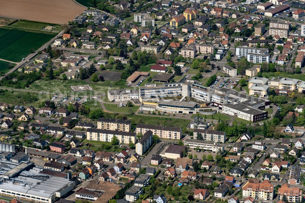 Selestat from the bird's eye view: Hospital grounds of the Clinic Hospital Center De Selestat in Selestat in Grand Est, France