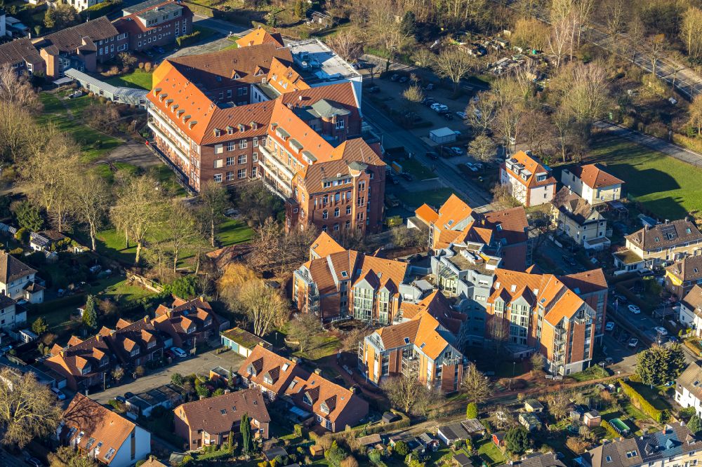 Aerial photograph Dortmund - Hospital grounds of the Clinic Huettenhospital on street Am Marksbach in the district Benninghofen in Dortmund at Ruhrgebiet in the state North Rhine-Westphalia, Germany