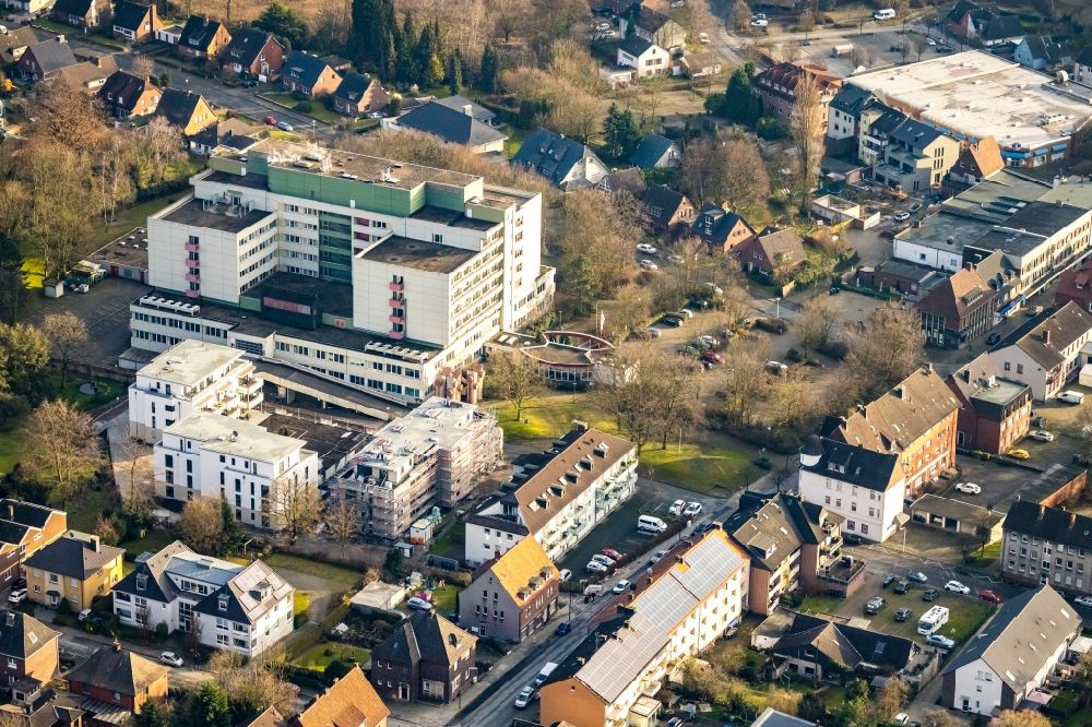 Aerial photograph Hamm - Hospital grounds of the Clinic St. Josef-Krankenhaus Hamm-Bockum-Hoevel on Albert-Struck-Strasse in the district Bockum-Hoevel in Hamm in the state North Rhine-Westphalia, Germany