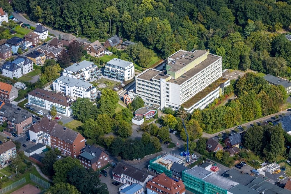 Aerial image Hamm - Hospital grounds of the Clinic St. Josef-Krankenhaus Hamm-Bockum-Hoevel on Albert-Struck-Strasse in the district Bockum-Hoevel in Hamm at Ruhrgebiet in the state North Rhine-Westphalia, Germany