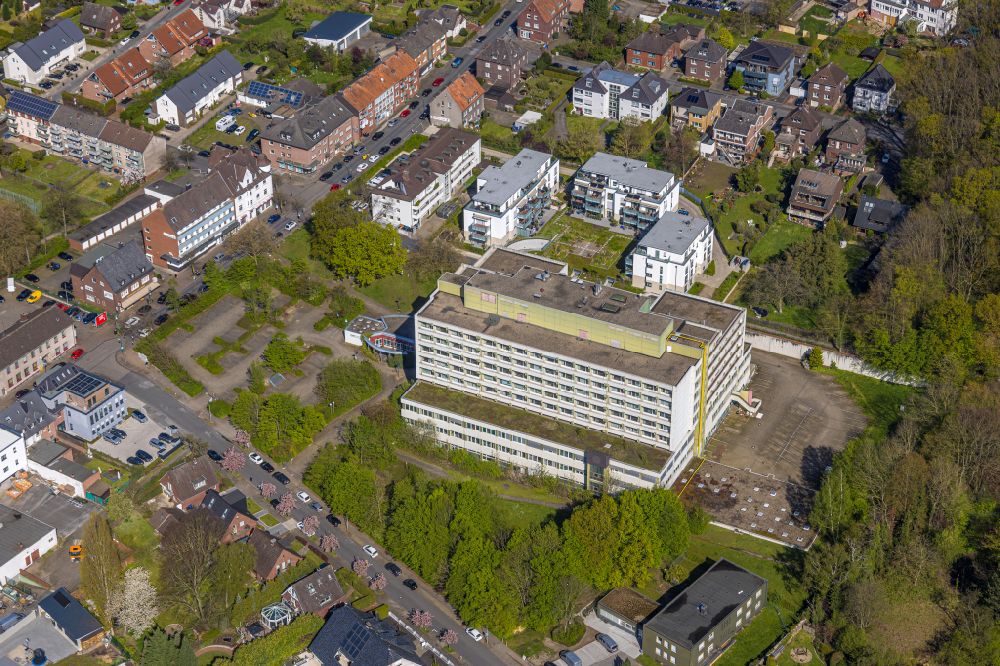 Hamm from above - Hospital grounds of the Clinic St. Josef Krankenhaus on street Albert-Struck-Strasse in the district Bockum-Hoevel in Hamm at Ruhrgebiet in the state North Rhine-Westphalia, Germany