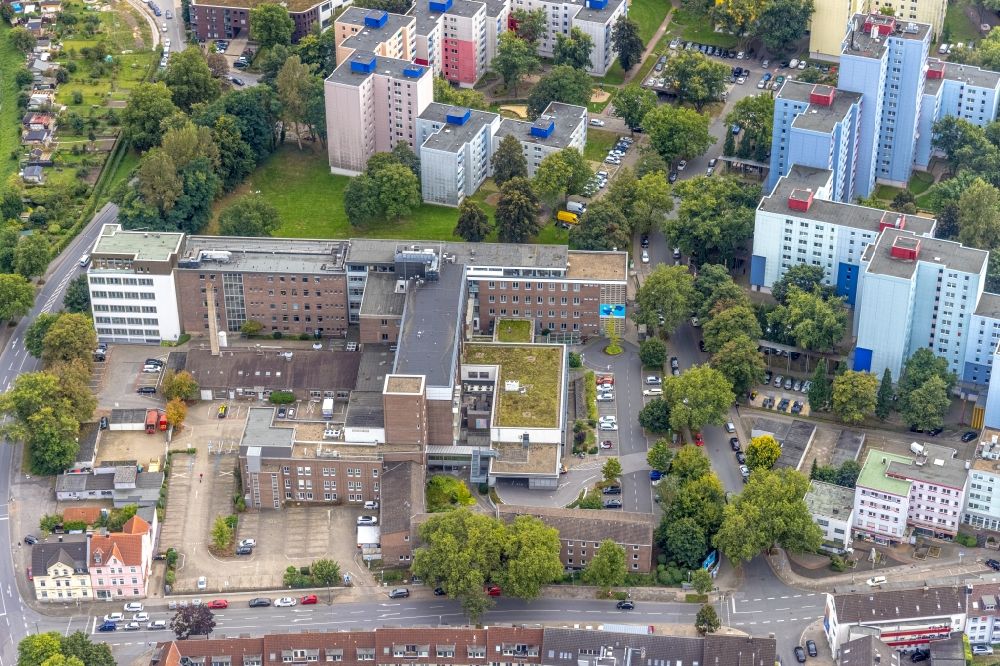 Aerial image Dortmund - Hospital grounds of the Clinic St.-Josefs-Hospital Dortmund on Wilhelm-Schmidt-Strasse in the district Clarenberg in Dortmund at Ruhrgebiet in the state North Rhine-Westphalia, Germany