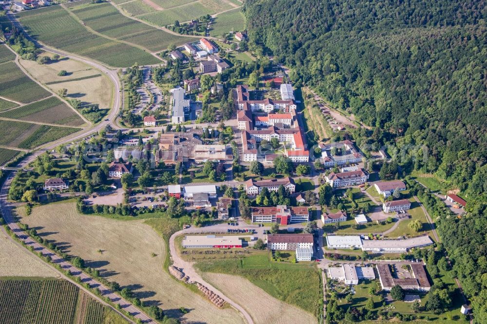 Klingenmünster from above - Hospital grounds of the Clinic Klinik fuer Kinder-/Jugendpsychiatrie and -psychotherapie in the district Pfalzklinik Landeck in Klingenmuenster in the state Rhineland-Palatinate, Germany