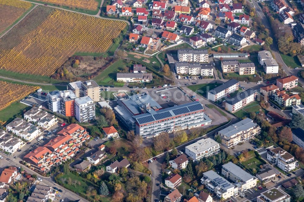 Aerial photograph Bad Bergzabern - Hospital grounds of the Clinic Klinikum Landau - Suedliche Weinstrasse GmbH in Bad Bergzabern in the state Rhineland-Palatinate, Germany