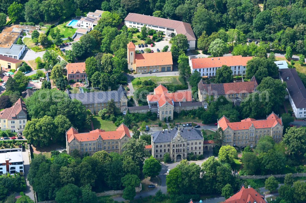 Osnabrück from the bird's eye view: Hospital grounds of the Clinic Klinische Psychologie and Psychotherapie on street Knollstrasse in the district Gartlage in Osnabrueck in the state Lower Saxony, Germany