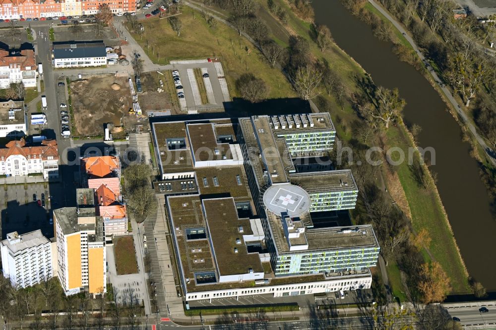Aerial image Hannover - Hospital grounds of the Clinic KRH Klinikum Siloah-Oststadt-Heidehaus in the street Stadionbruecke in the district Linden - Sued in Hannover in the state Lower Saxony