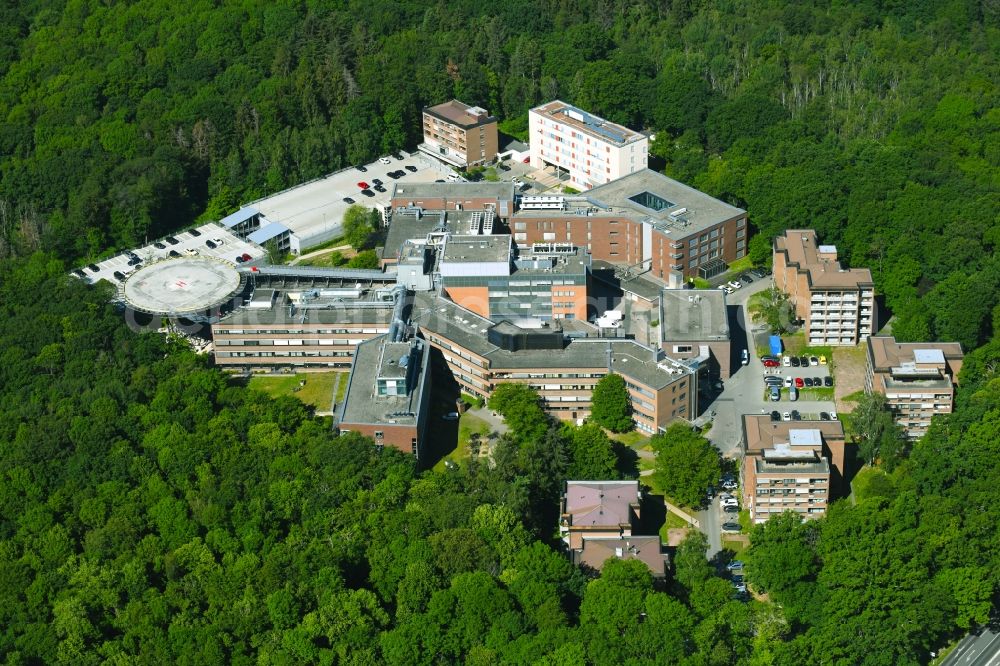 Bad Soden am Taunus from the bird's eye view: Hospital grounds of the Clinic Main-Taunus-Privatklinik GmbH on Kronberger Strasse in Bad Soden am Taunus in the state Hesse, Germany