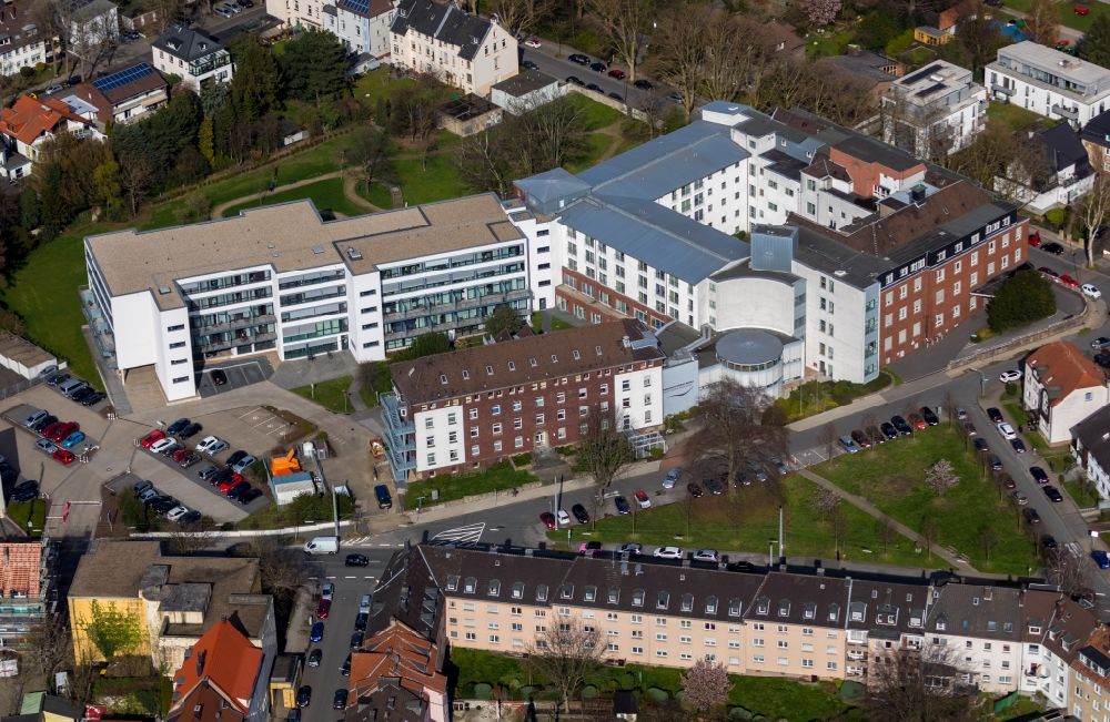 Aerial photograph Bochum - Hospital grounds of the Clinic Marien-Hospital Wattenscheid on Parkstrasse in Bochum in the state North Rhine-Westphalia, Germany