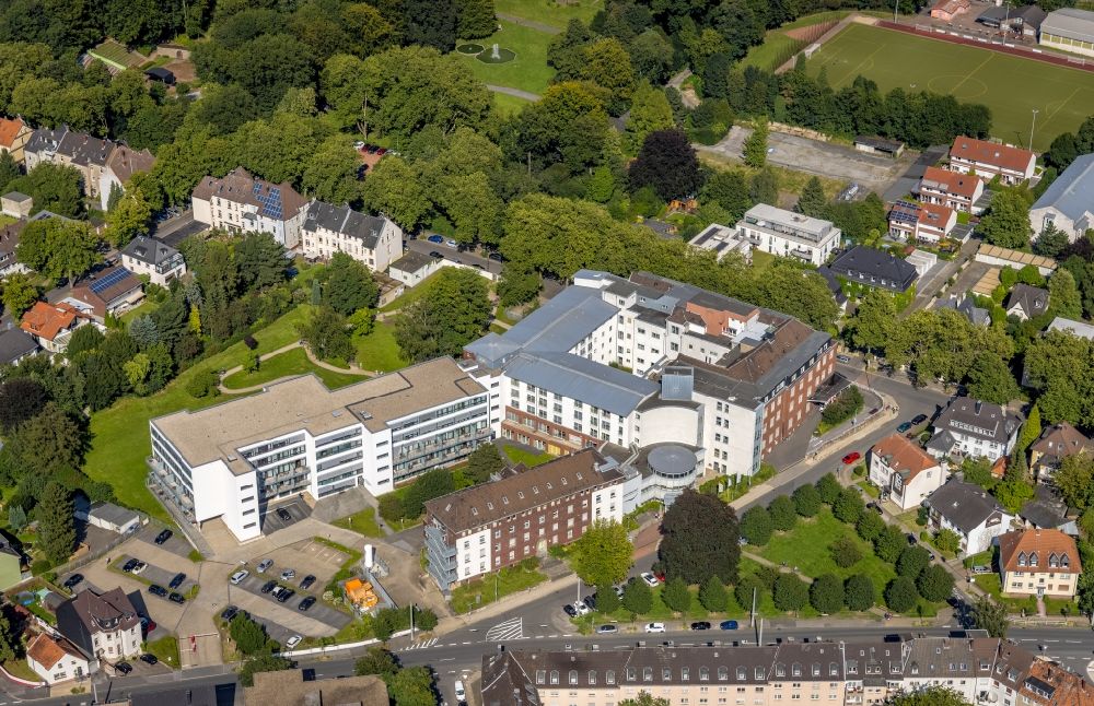 Aerial photograph Bochum - Hospital grounds of the Clinic Marien-Hospital Wattenscheid on Parkstrasse in Bochum at Ruhrgebiet in the state North Rhine-Westphalia, Germany