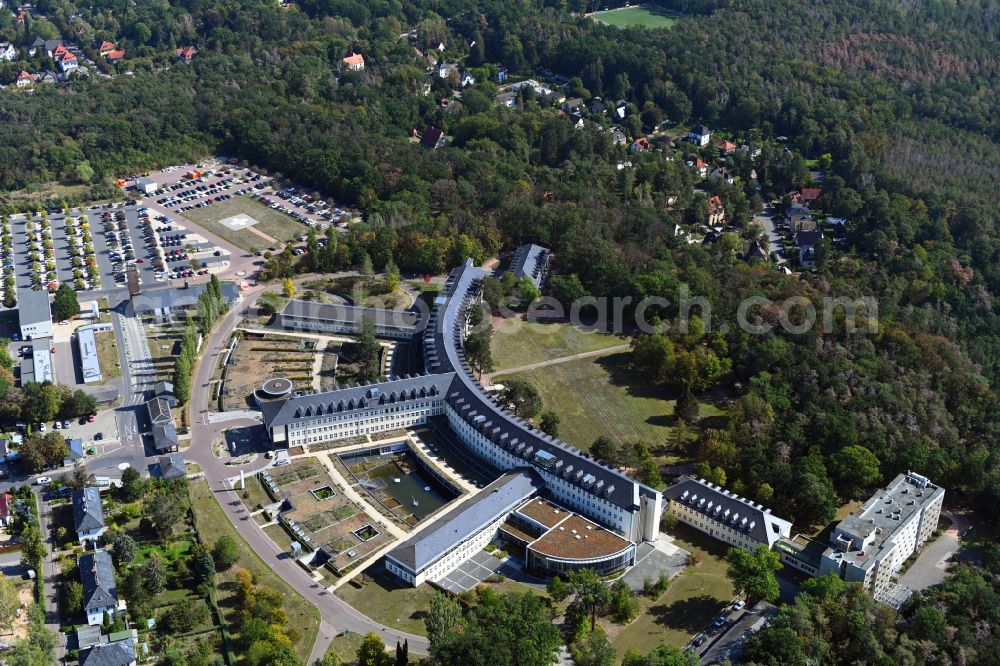 Halle (Saale) from the bird's eye view: Hospital grounds of the Clinic Martha-Maria on Roentgenstrasse in the district Doelau in Halle (Saale) in the state Saxony-Anhalt, Germany