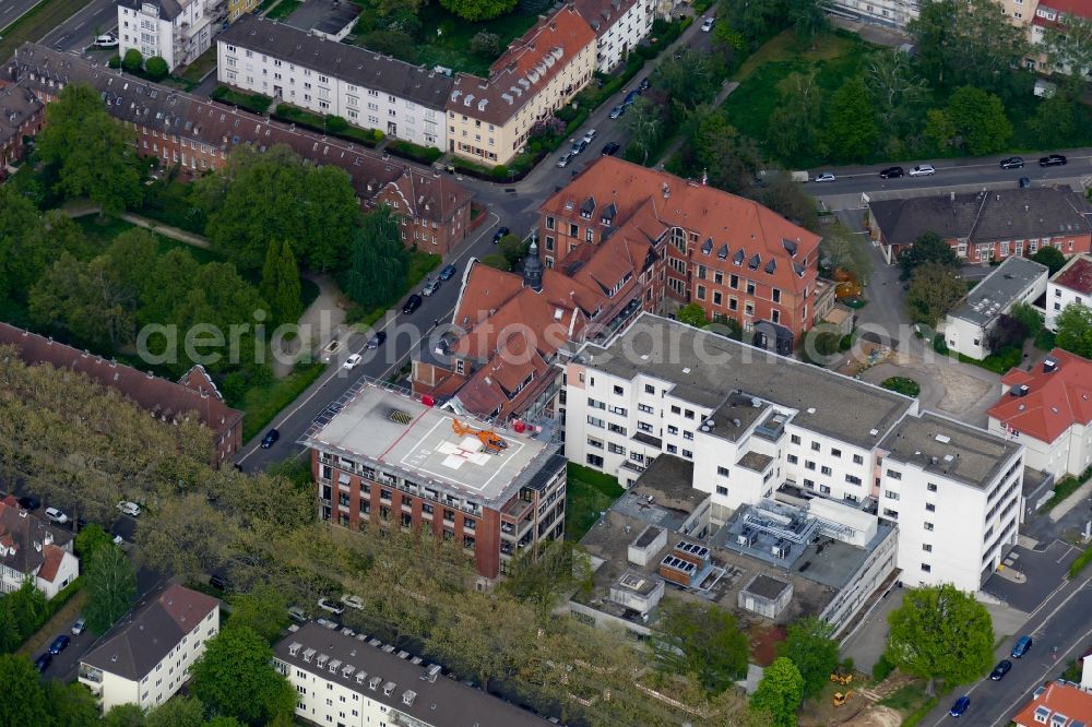 Kassel from above - Hospital grounds of the Clinic Rotes Kreuz Krankenhaus in Kassel in the state Hesse, Germany