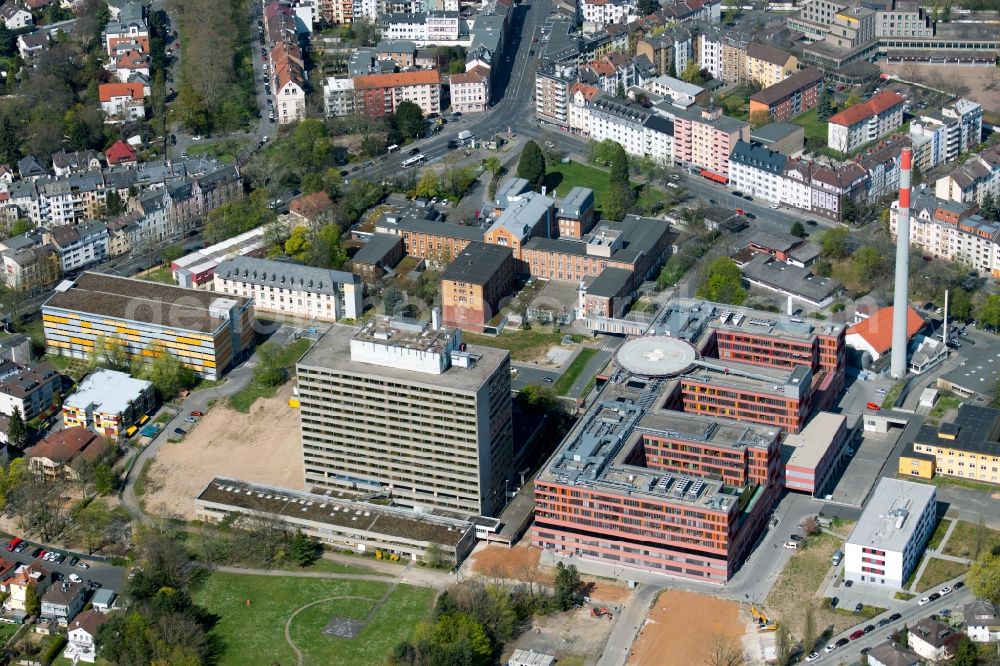 Aerial image Offenbach am Main - Hospital grounds of the Clinic Sana-Klinikum in the district Frankfurt am Main Sued in Offenbach am Main in the state Hesse, Germany