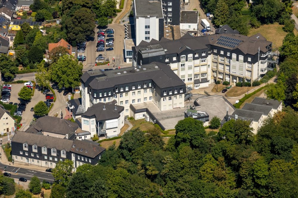 Werden from the bird's eye view: Hospital grounds of the Clinic Sankt Josef Essen-Werden in Werden in the state North Rhine-Westphalia, Germany