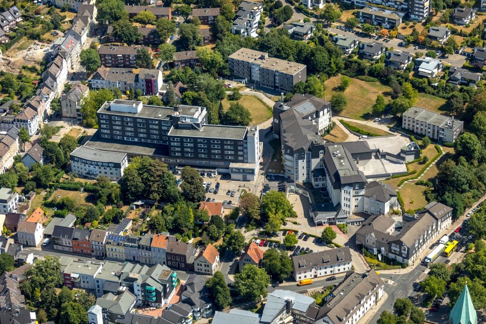 Aerial image Werden - Hospital grounds of the Clinic Sankt Josef Essen-Werden in Werden in the state North Rhine-Westphalia, Germany