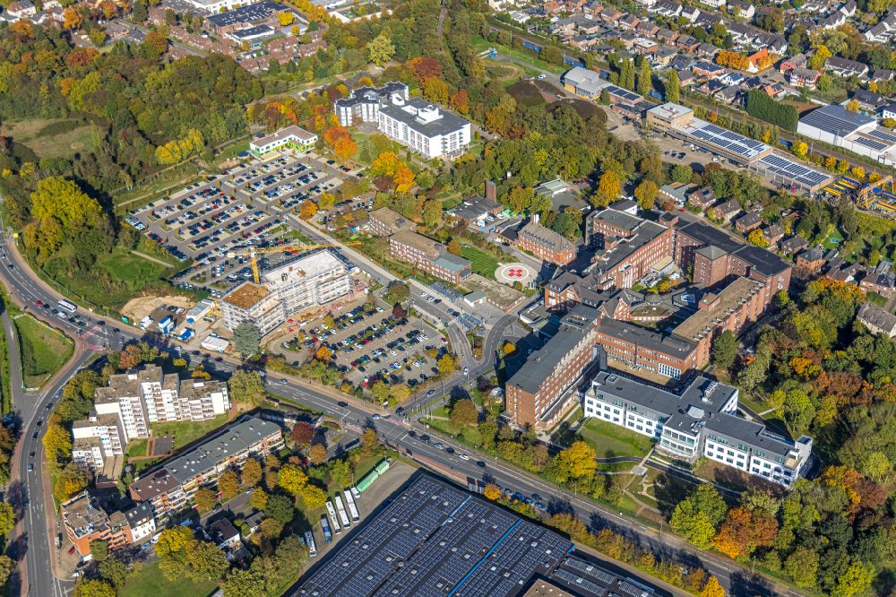 Aerial image Moers - Clinic grounds of the hospital Foundation Hospital Bethanien fuer die Grafschaft Moers on Bethanienstrasse in the district Repelen in Moers in the state North Rhine-Westphalia, Germany