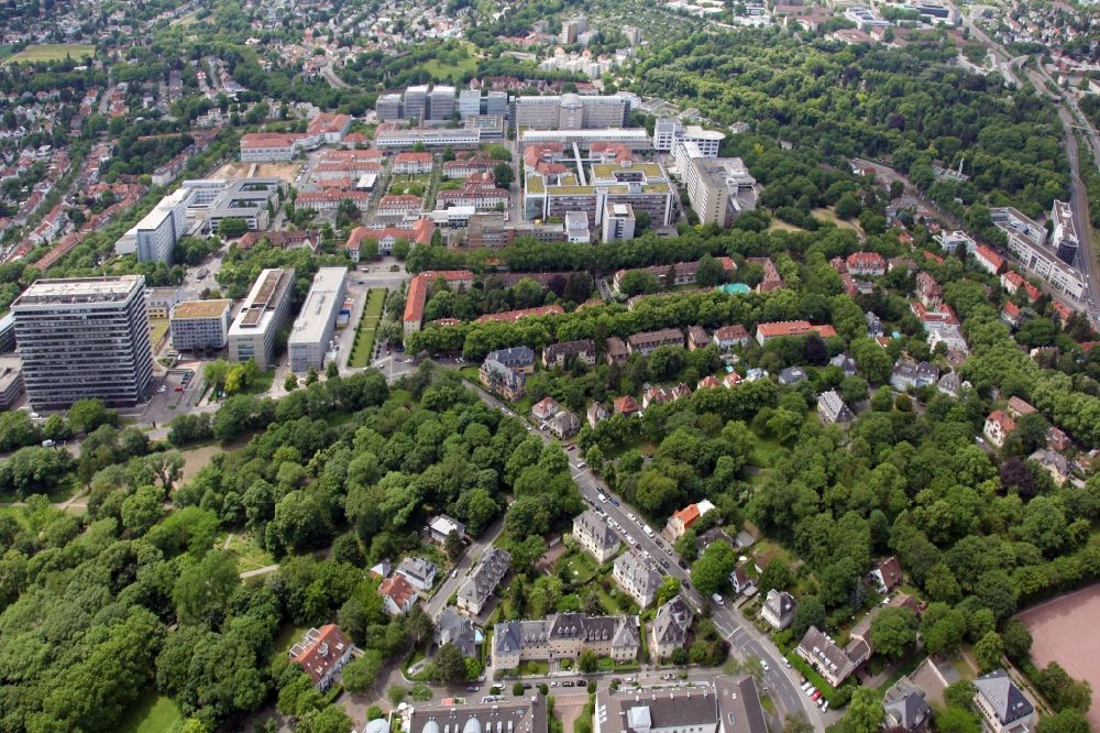 Aerial photograph Mainz - Hospital grounds of the Clinic Universitaetsmedizin of Johannes Gutenberg-Universitaet Mainz in Mainz in the state Rhineland-Palatinate, Germany