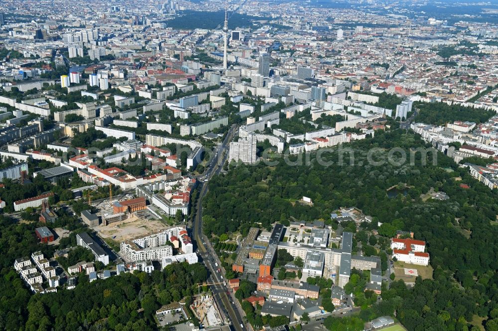 Berlin from above - Hospital grounds of the Vivantes Clinic Landsberger Allee im Friedrichshain in Berlin