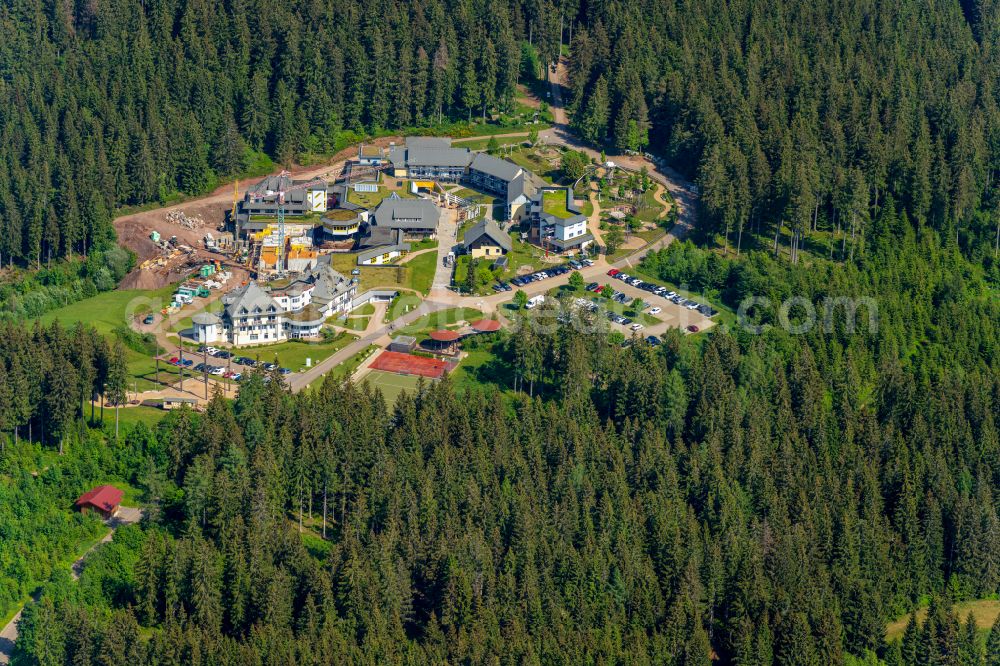 Aerial photograph Schönwald im Schwarzwald - Hospital grounds of the rehabilitation center Rehabilitationsklinik Katharinenhoehe in Schoenwald im Schwarzwald in the state Baden-Wurttemberg, Germany