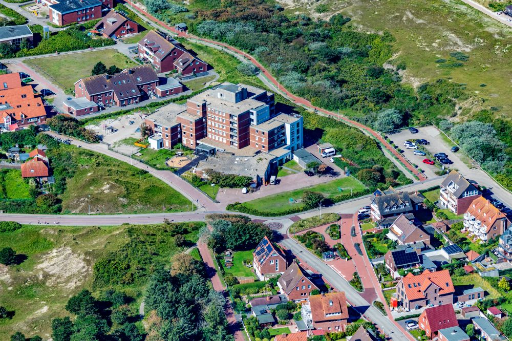 Aerial photograph Norderney - Hospital grounds of the rehabilitation center Kurzentrum Norderney in Norderney in the state Lower Saxony, Germany