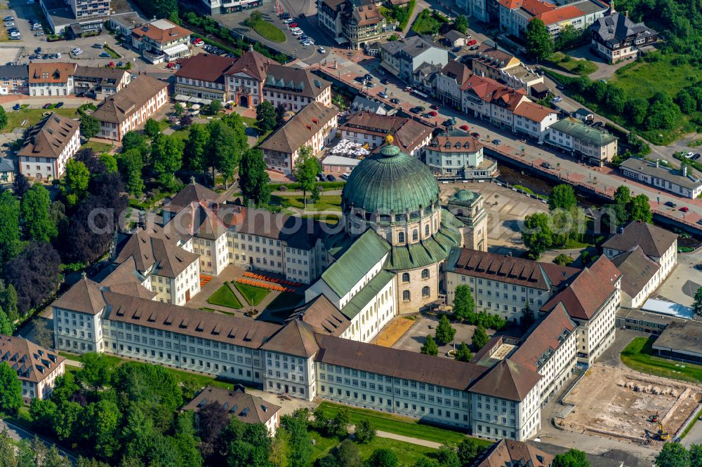 Sankt Blasien from the bird's eye view: Church building of the cathedral of of the monastery and cathedral in Sankt Blasien in the state Baden-Wuerttemberg, Germany