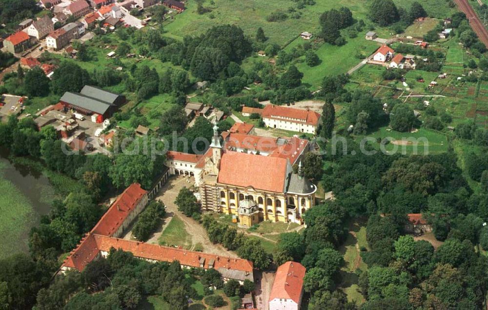 Aerial photograph Neuzelle bei Eisenhüttenstadt - Kloster Neuzelle bei Eisenhüttenstadt/Brandenburg.