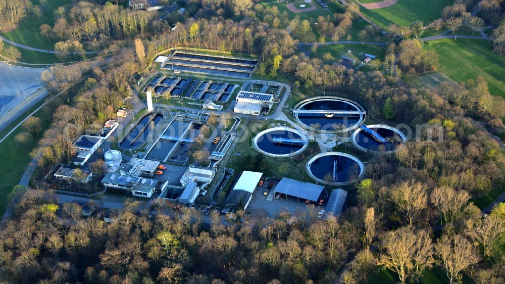 Aerial photograph Bonn - Sewage treatment plant in the Rheinaue in Bonn in the state North Rhine-Westphalia, Germany