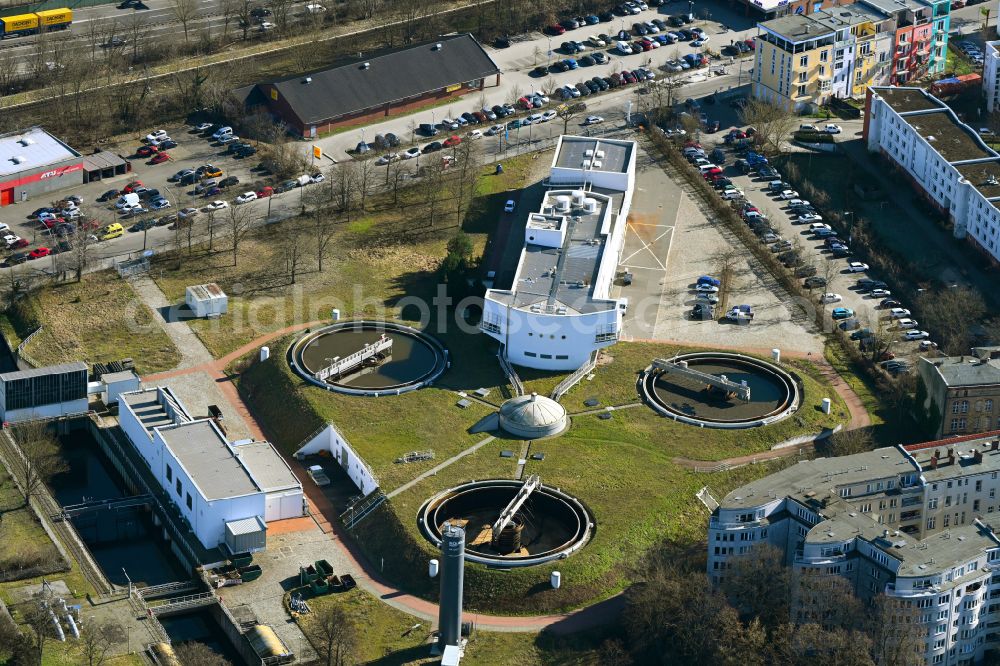 Berlin from the bird's eye view: Sewage works Basin and purification steps for waste water treatment on Buddestrasse in the district Tegel in Berlin, Germany